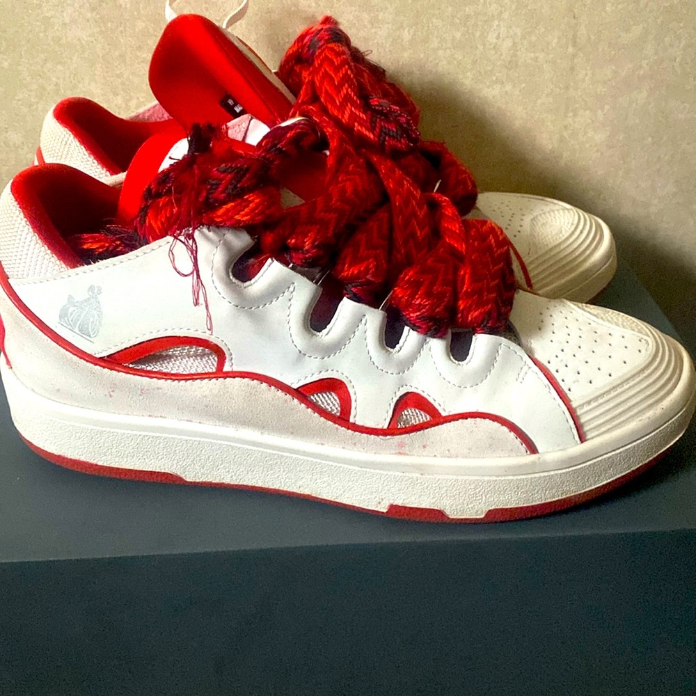 Brand: Lanvin Paris size:8 Wore once for prom